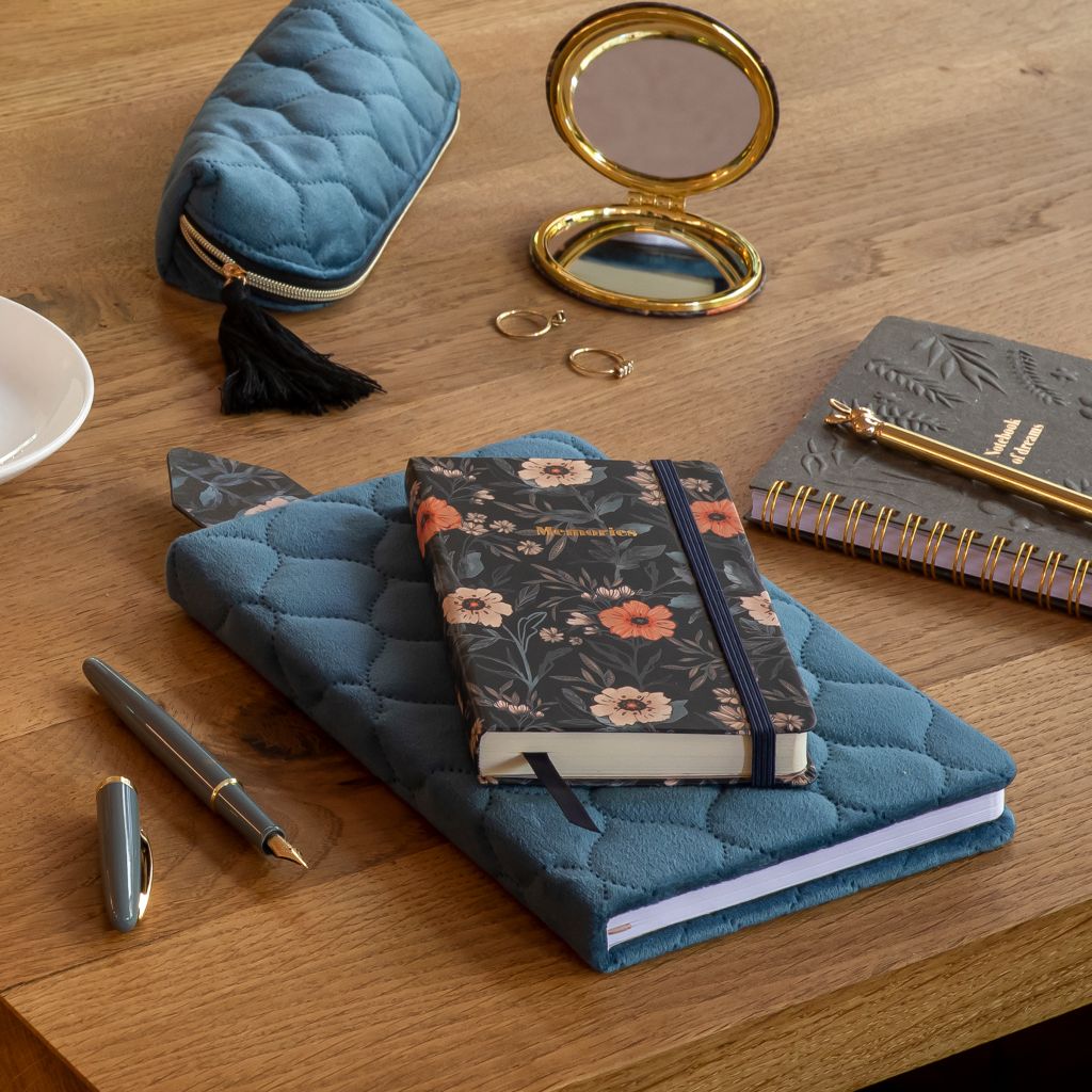 Cucitrice Miquelrius Bella Garden - Colore Blu - Per Ufficio E Casa - Capacità 20 Fogli - Ferri 24/6 - Foto 2